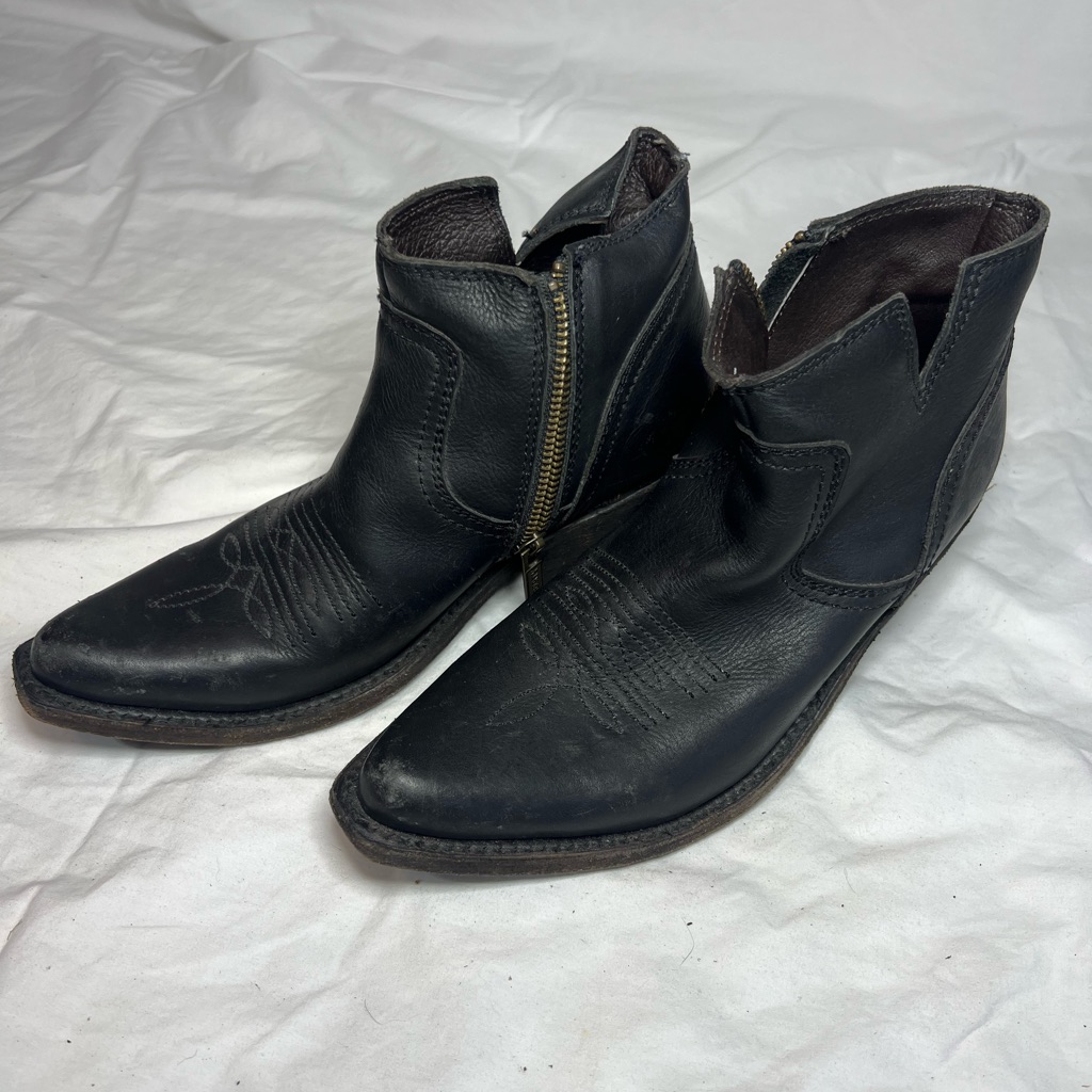Liberty Black Leather Western-Style Ankle Boots With A Side Zipper